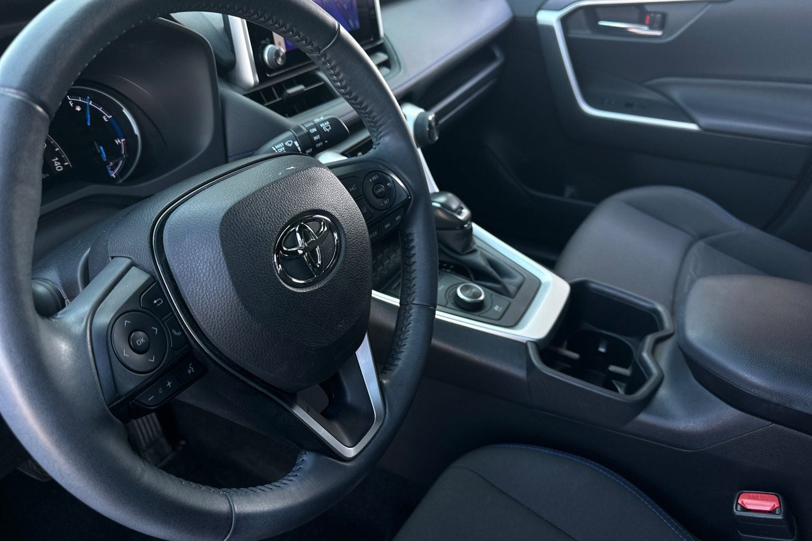 2023 Toyota RAV4 Hybrid SE AWD