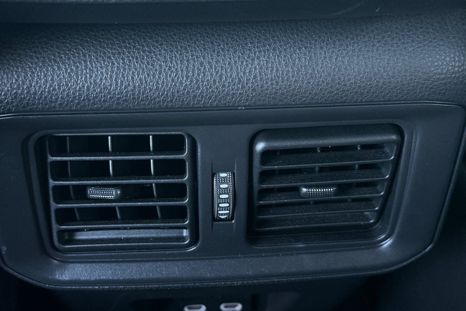 2023 Toyota RAV4 Hybrid SE AWD