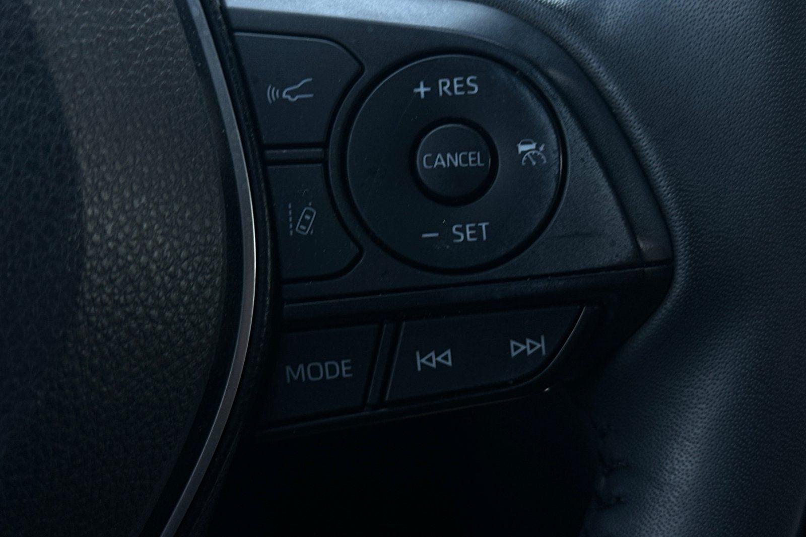 2023 Toyota RAV4 Hybrid SE AWD