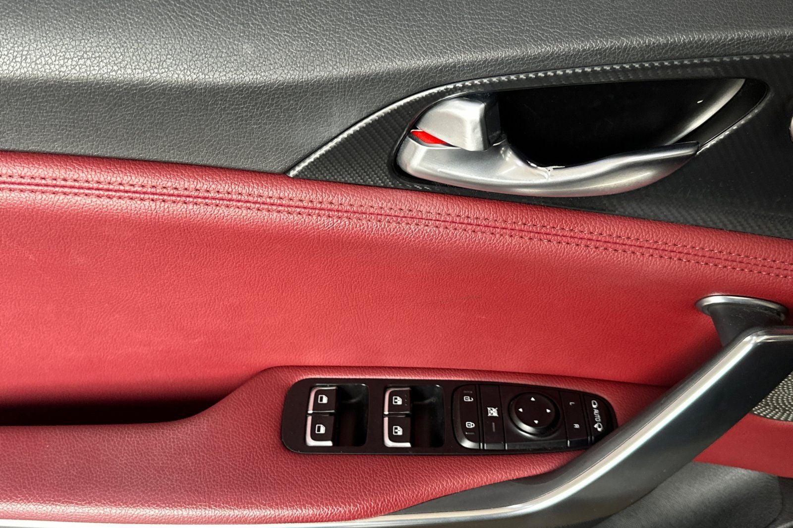 2023 Kia Stinger GT-Line