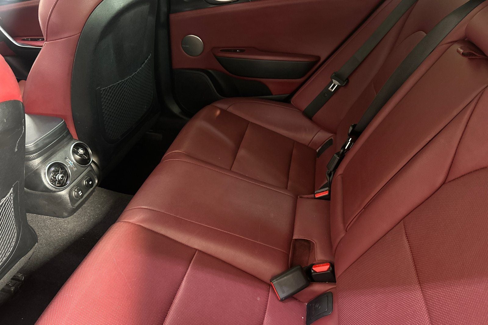 2023 Kia Stinger GT-Line