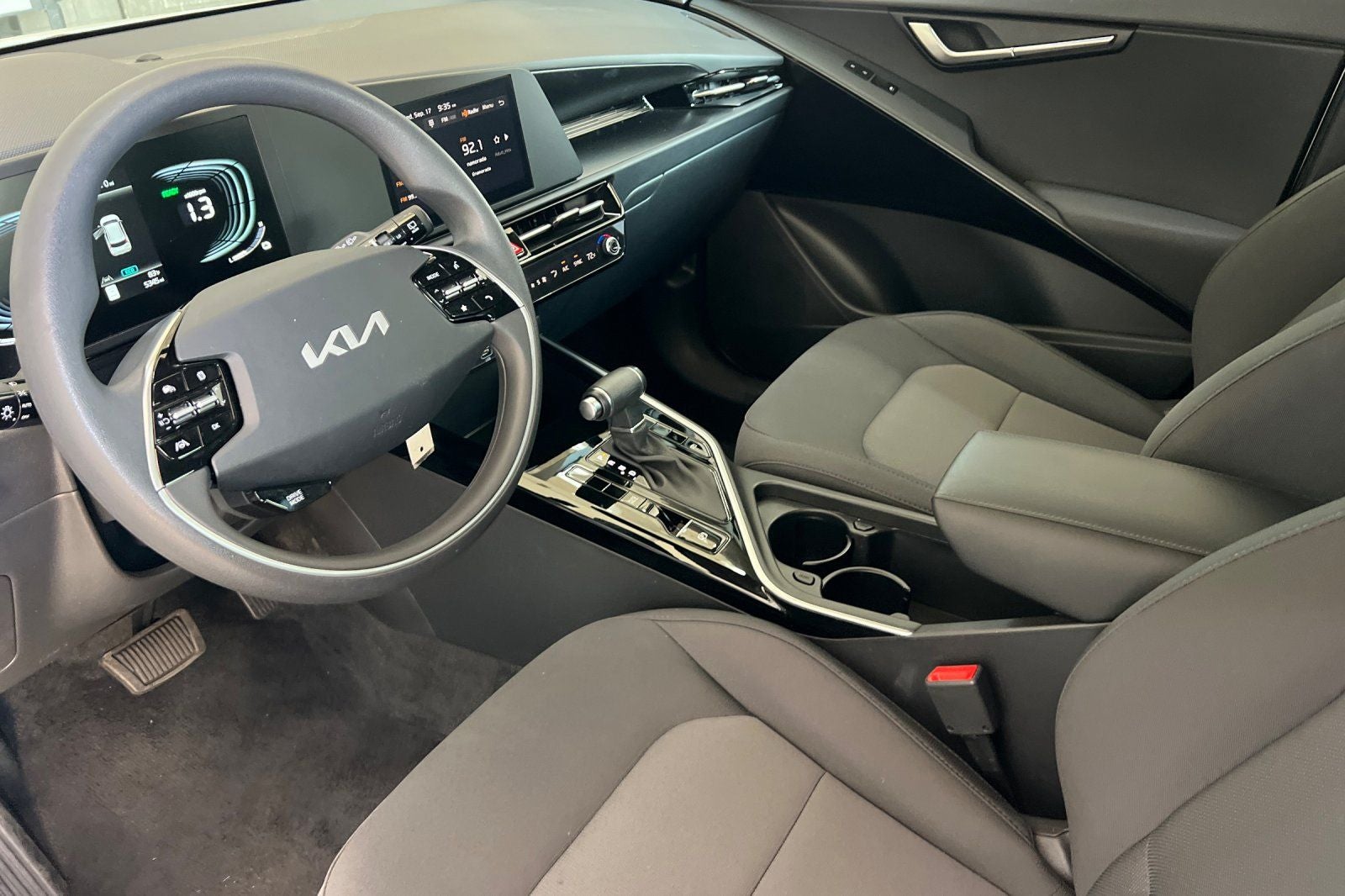 2025 Kia Niro LX