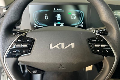 2025 Kia Niro LX
