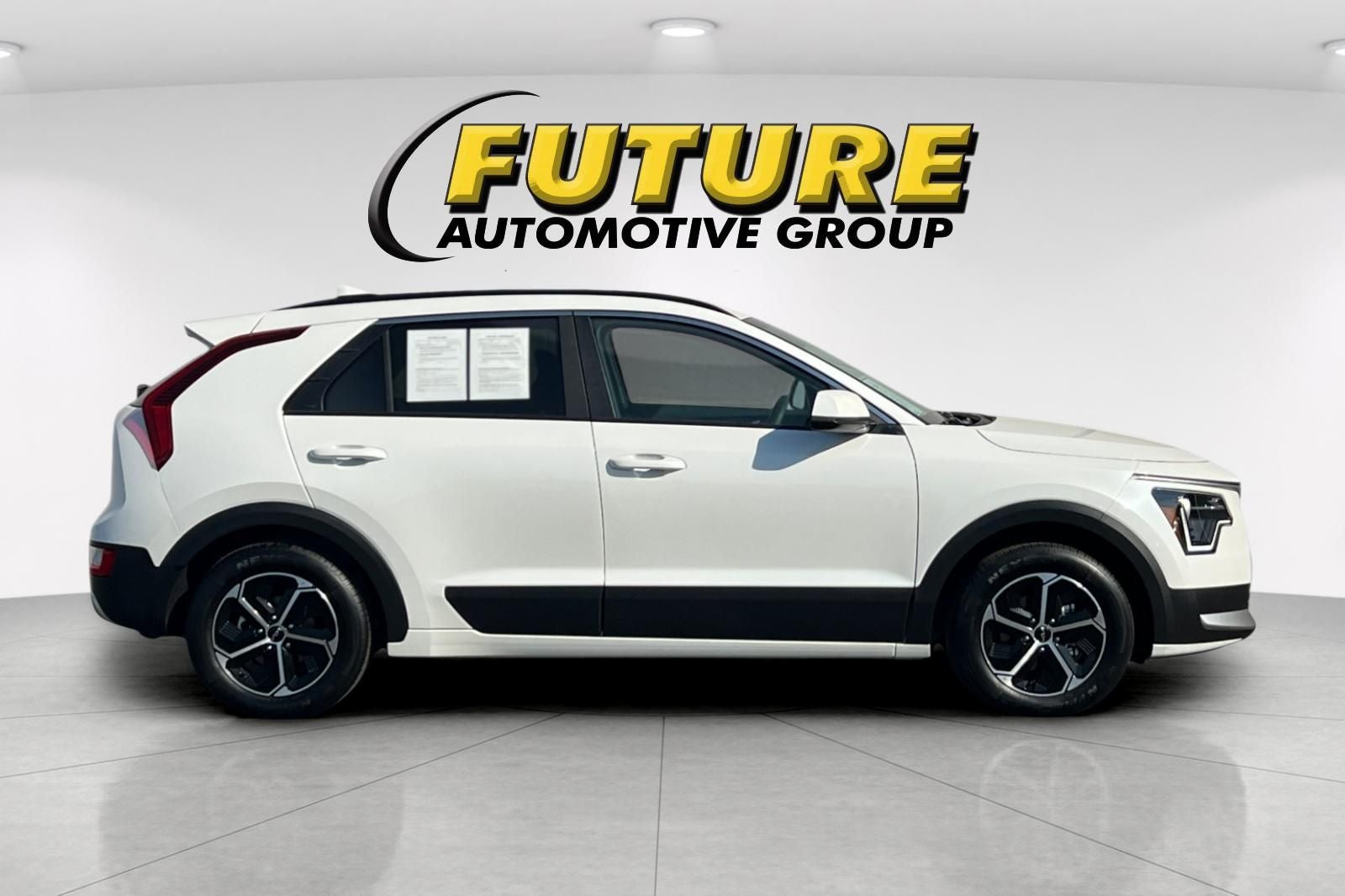2025 Kia Niro LX