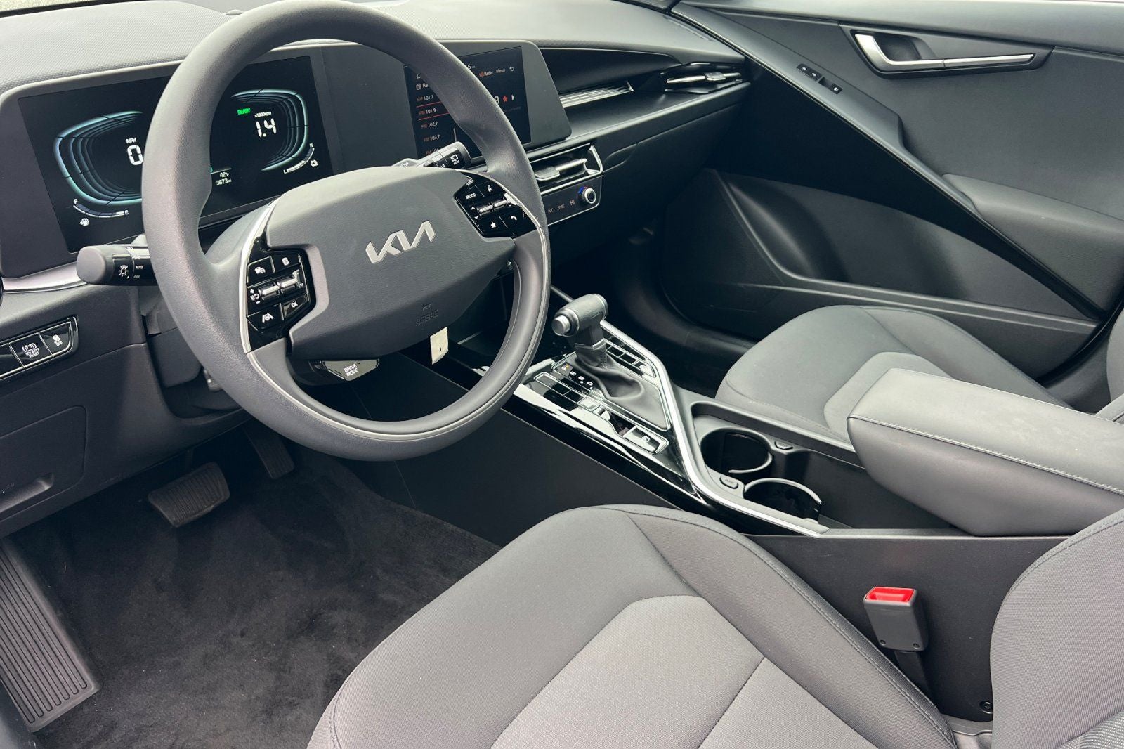 2025 Kia Niro LX