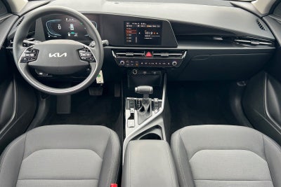 2025 Kia Niro LX