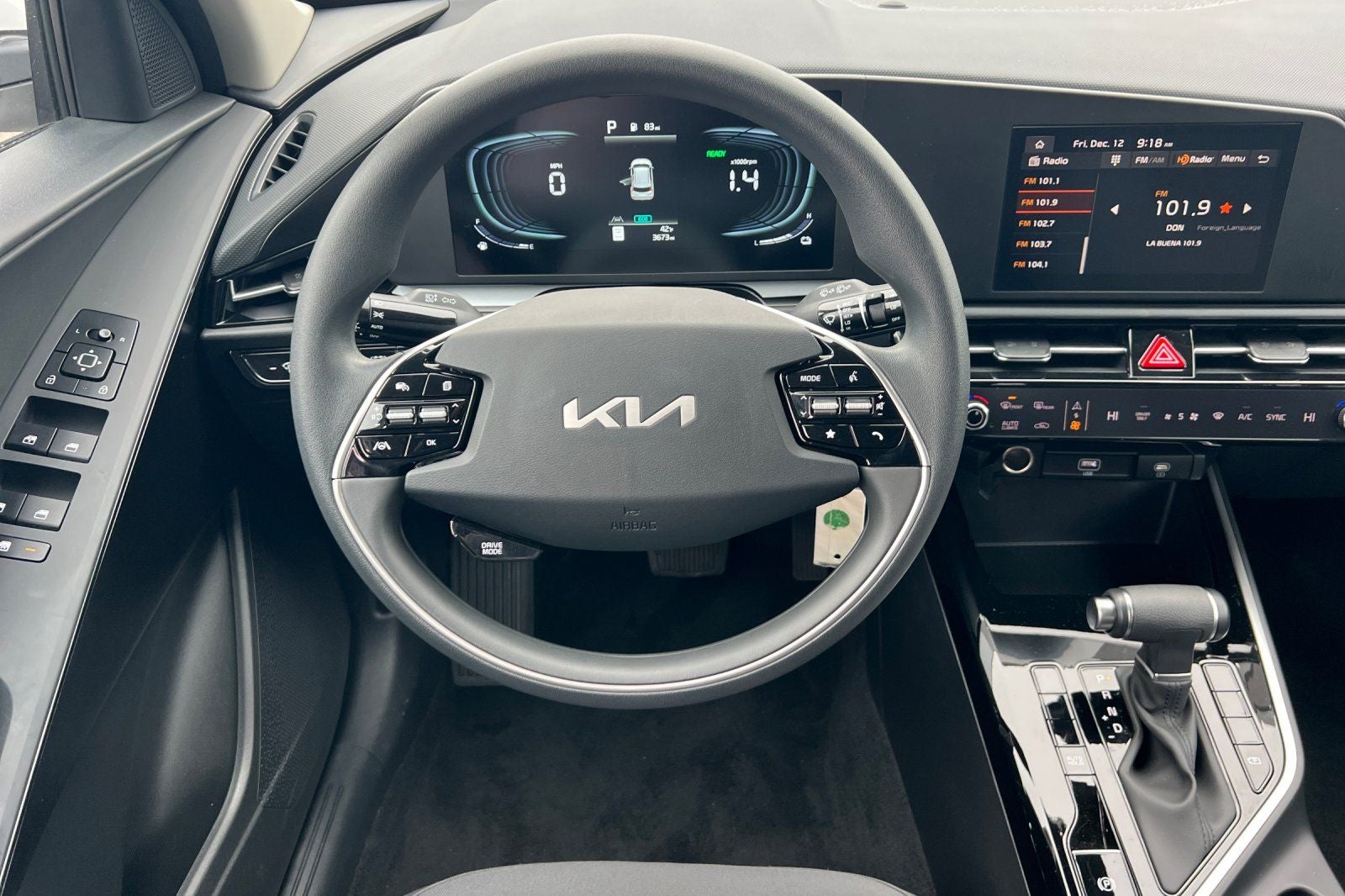 2025 Kia Niro LX