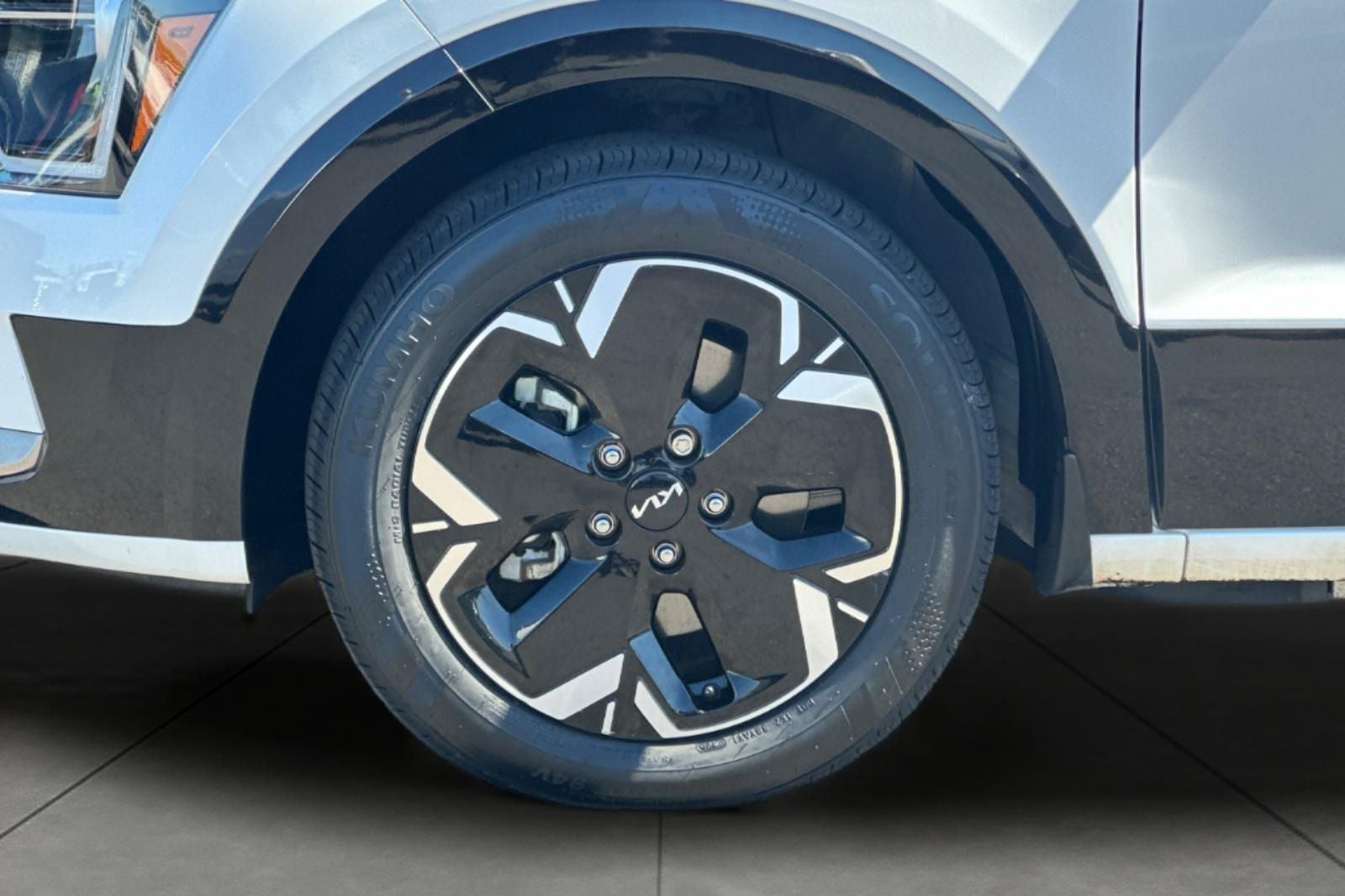 2023 Kia Niro EV Wind