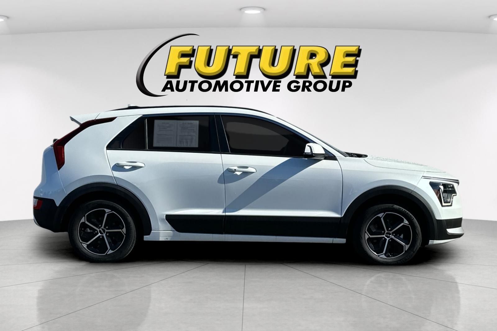 2023 Kia Niro EX