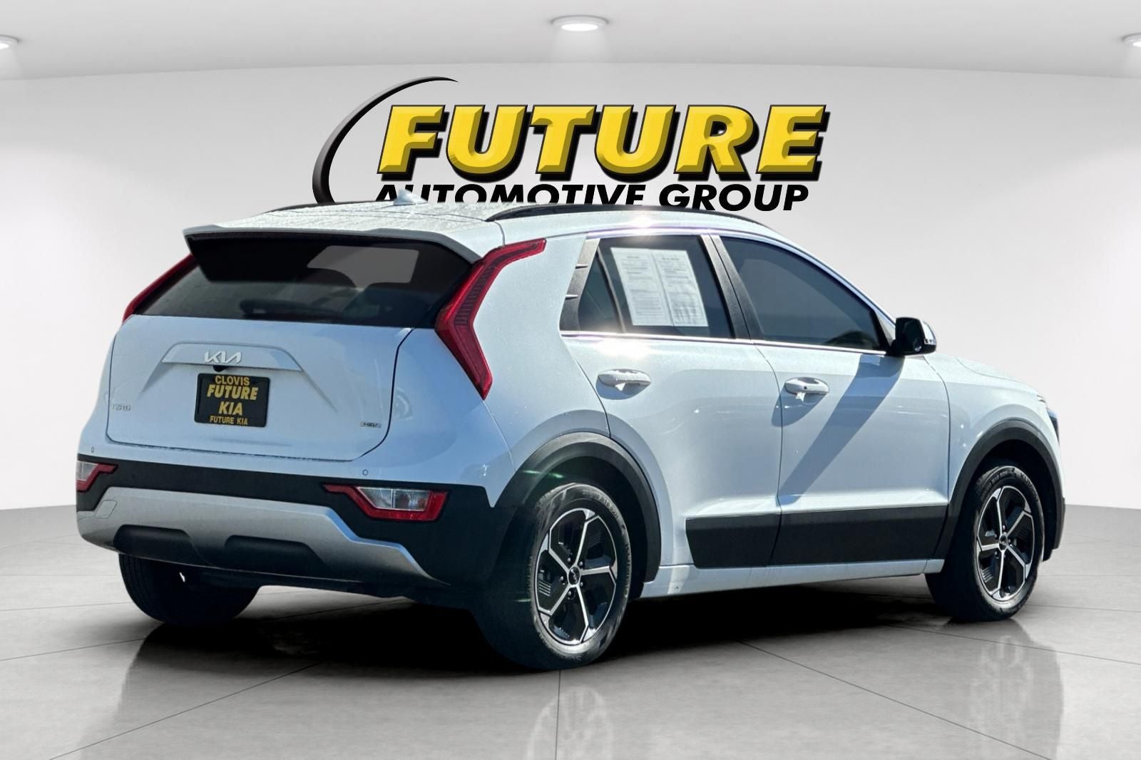 2023 Kia Niro EX