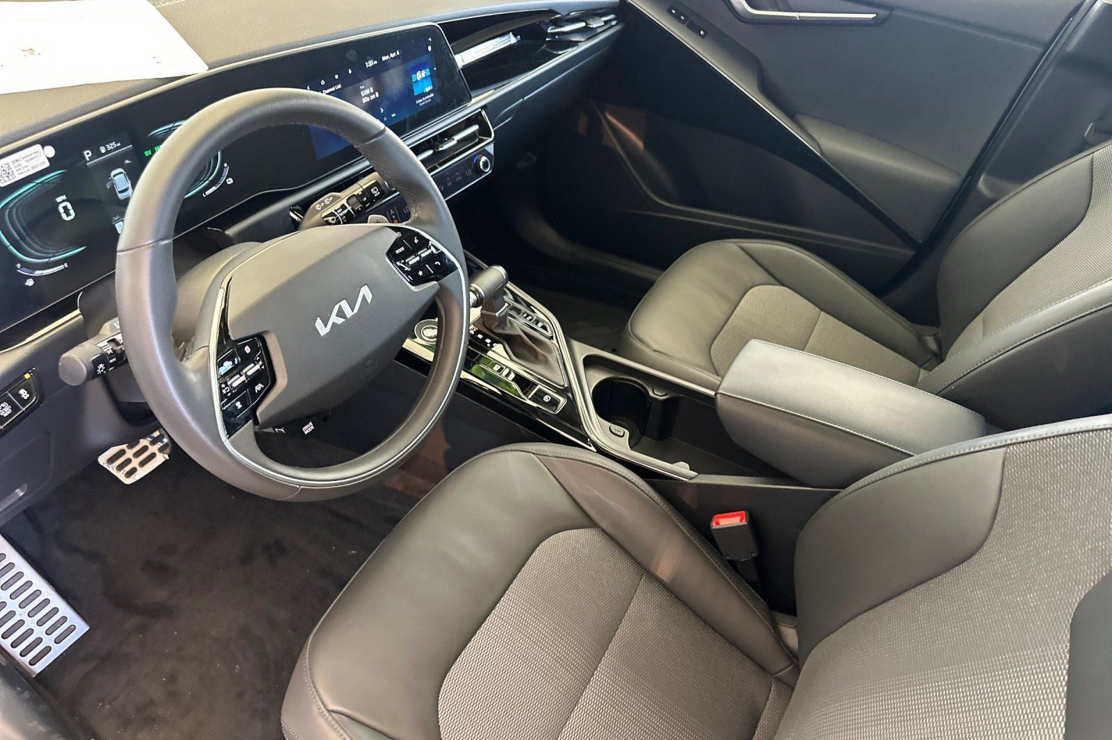 2024 Kia Niro EX Touring