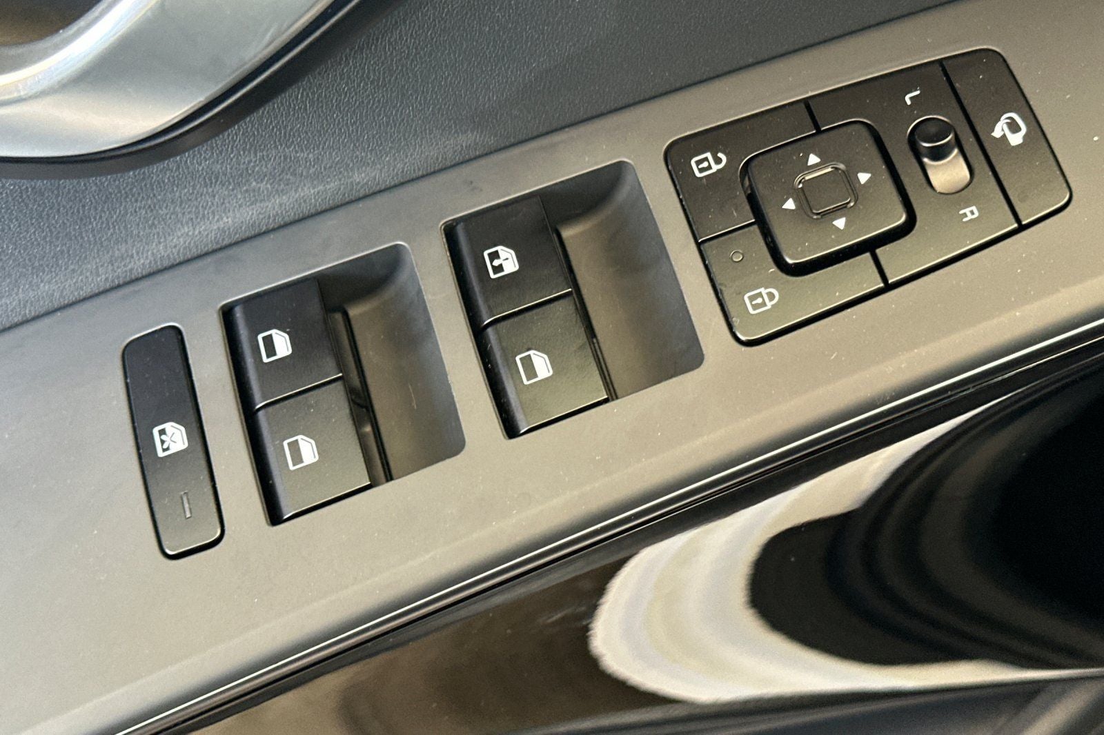 2024 Kia Niro EX Touring