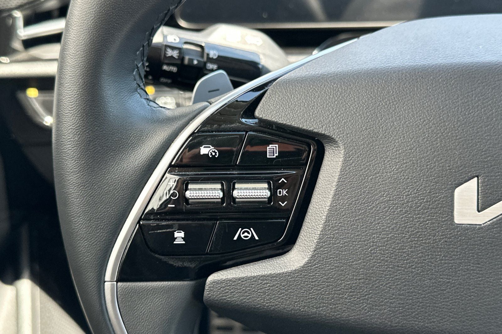 2024 Kia Niro EX Touring