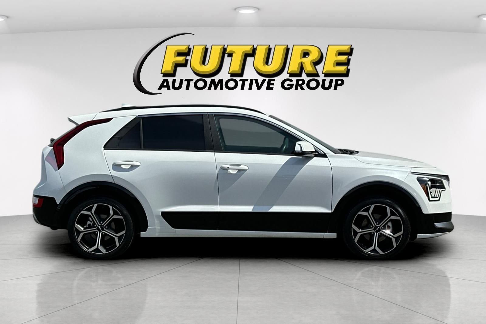 2023 Kia Niro EX Touring