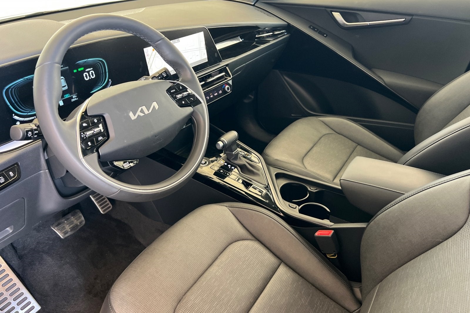 2025 Kia Niro SX Touring