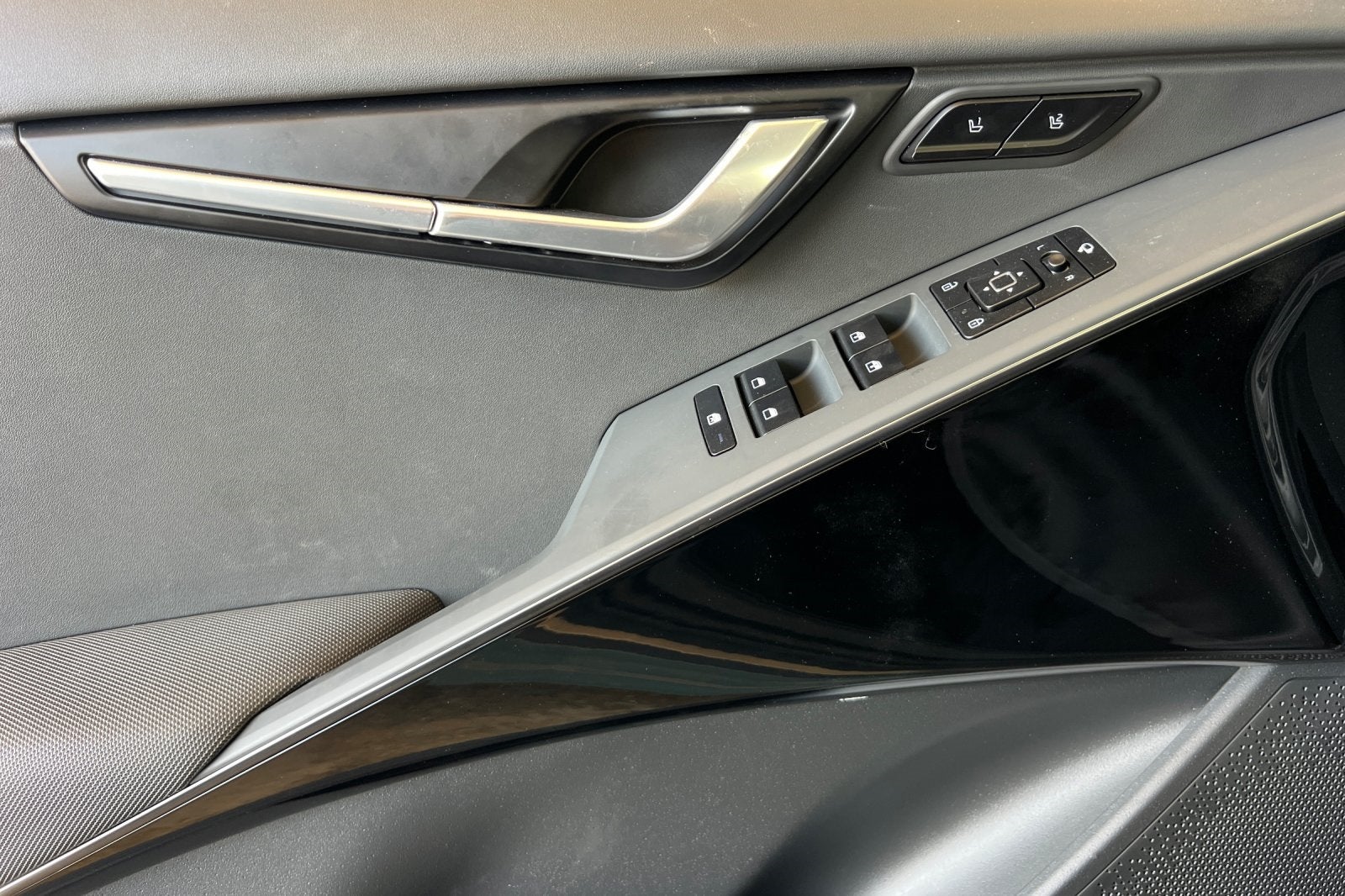 2025 Kia Niro SX Touring