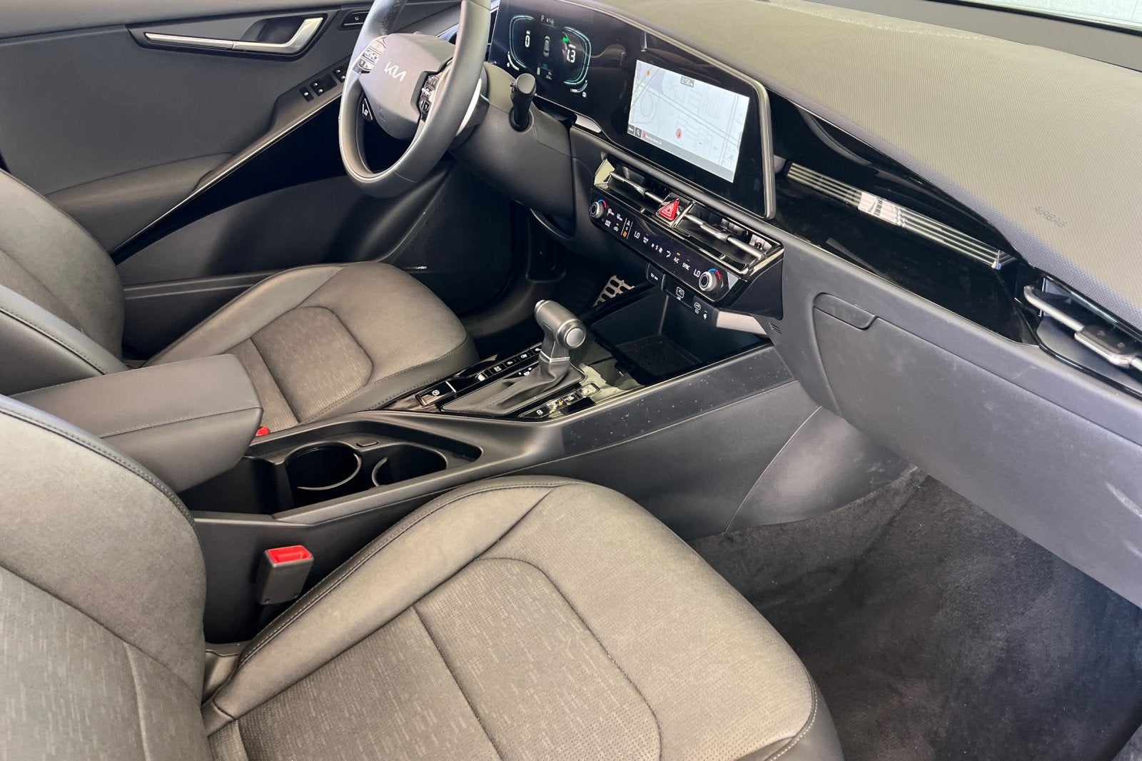 2025 Kia Niro SX Touring