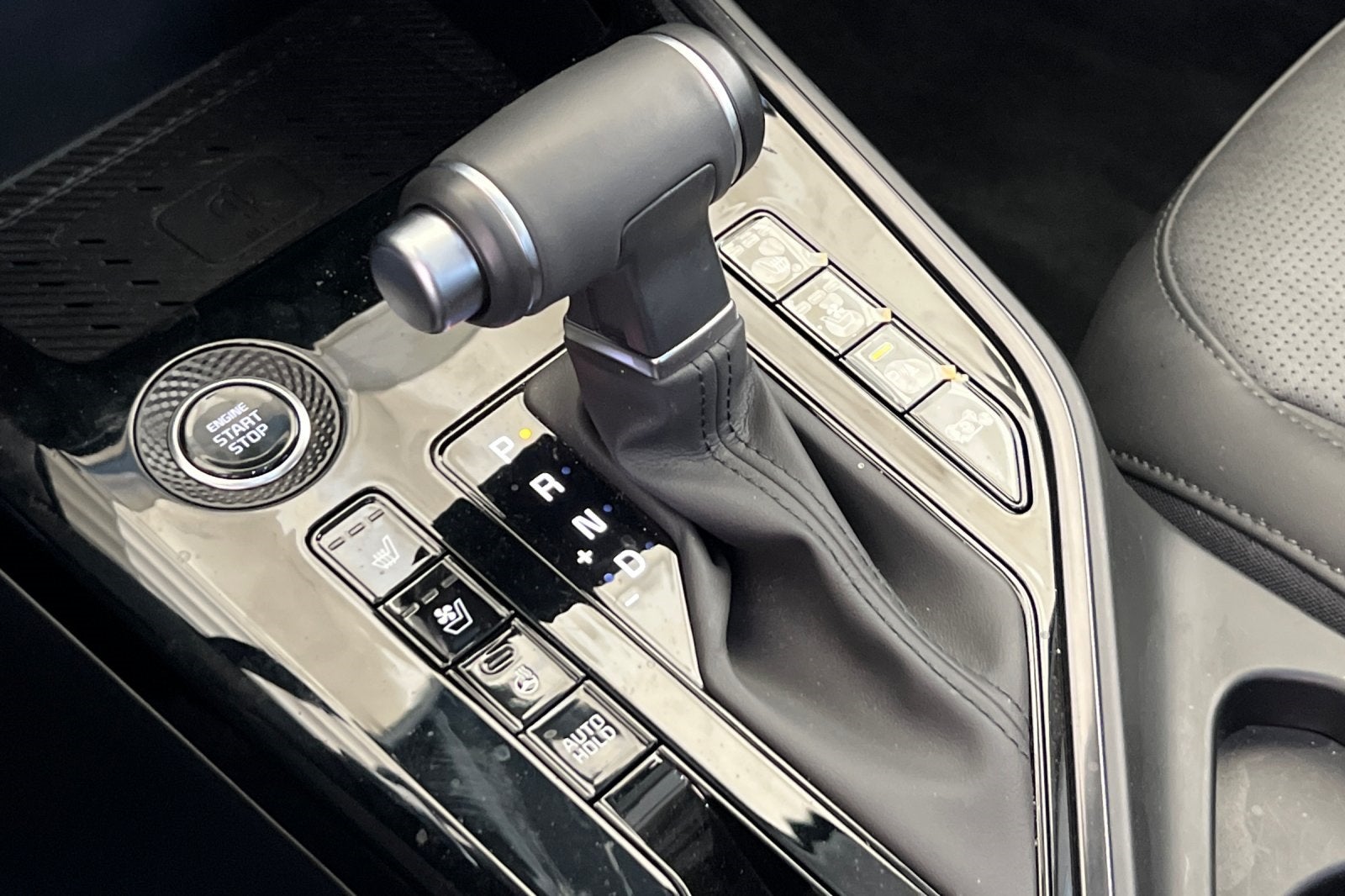 2025 Kia Niro SX Touring