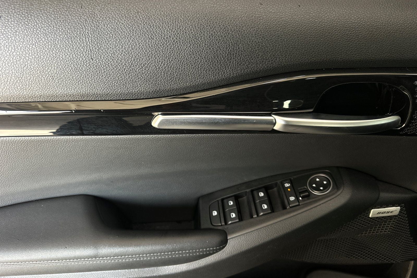 2025 Kia Seltos SX AWD