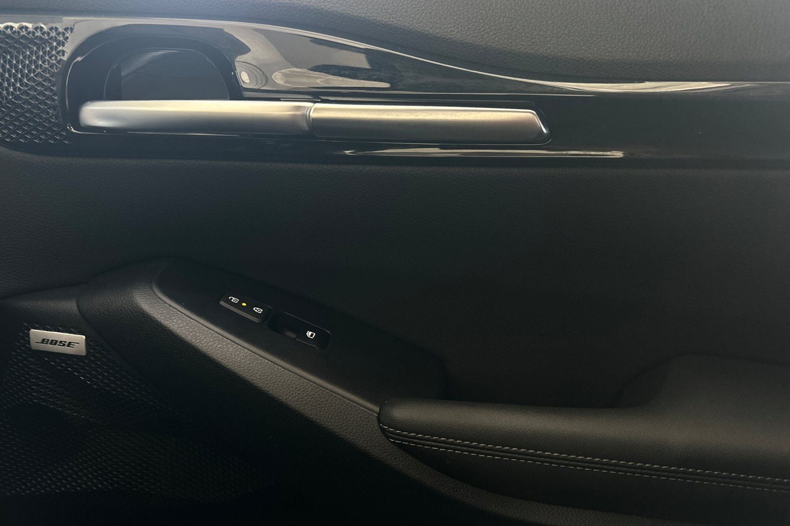 2025 Kia Seltos SX AWD