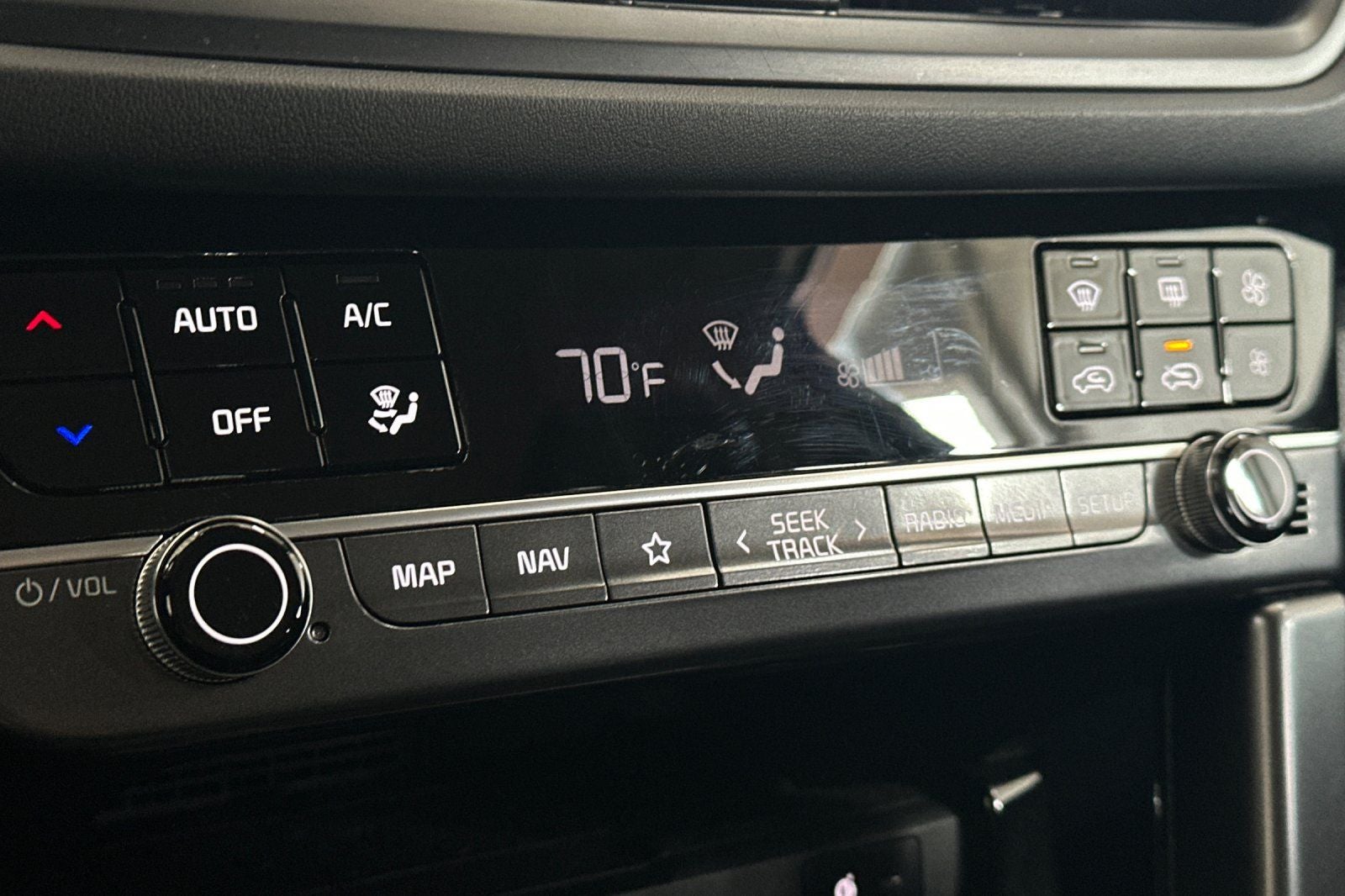 2025 Kia Seltos SX AWD