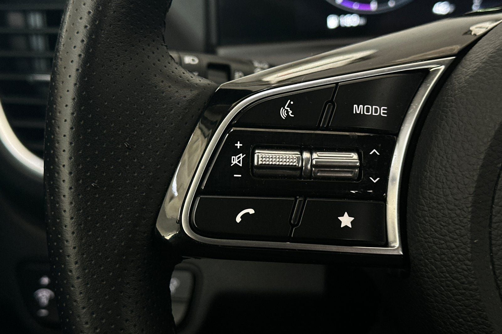 2025 Kia Seltos SX AWD