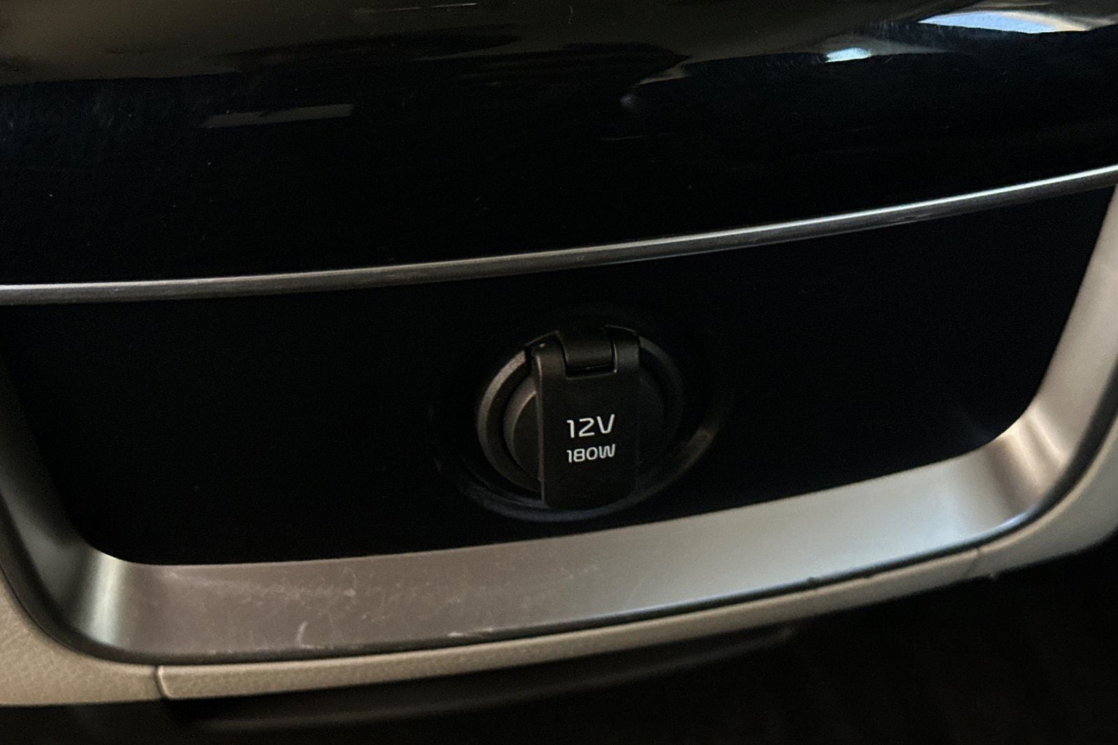 2023 Kia Carnival EX