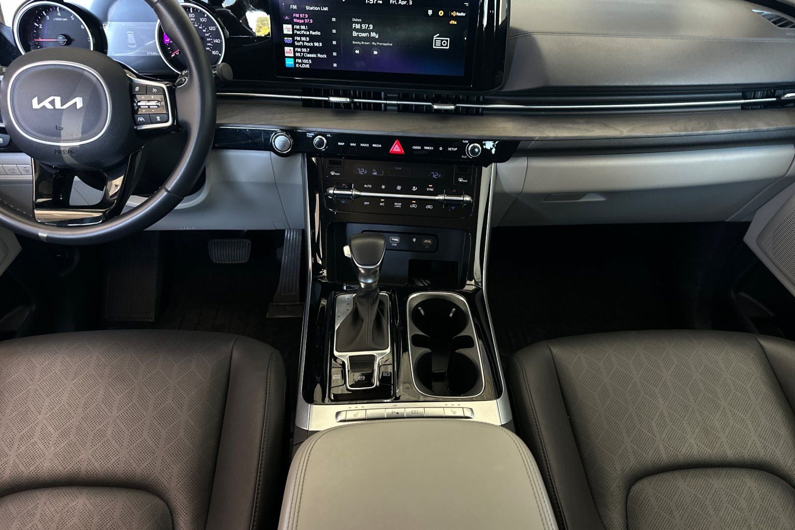 2023 Kia Carnival EX