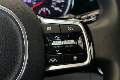 2023 Kia Carnival EX