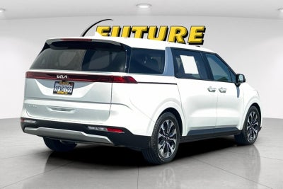 2023 Kia Carnival EX