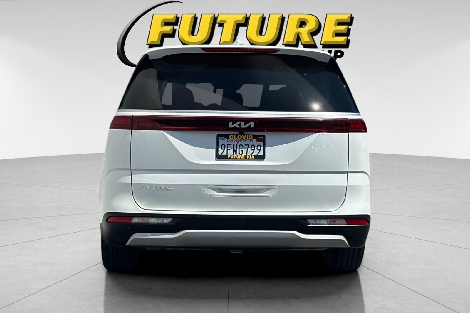 2023 Kia Carnival EX