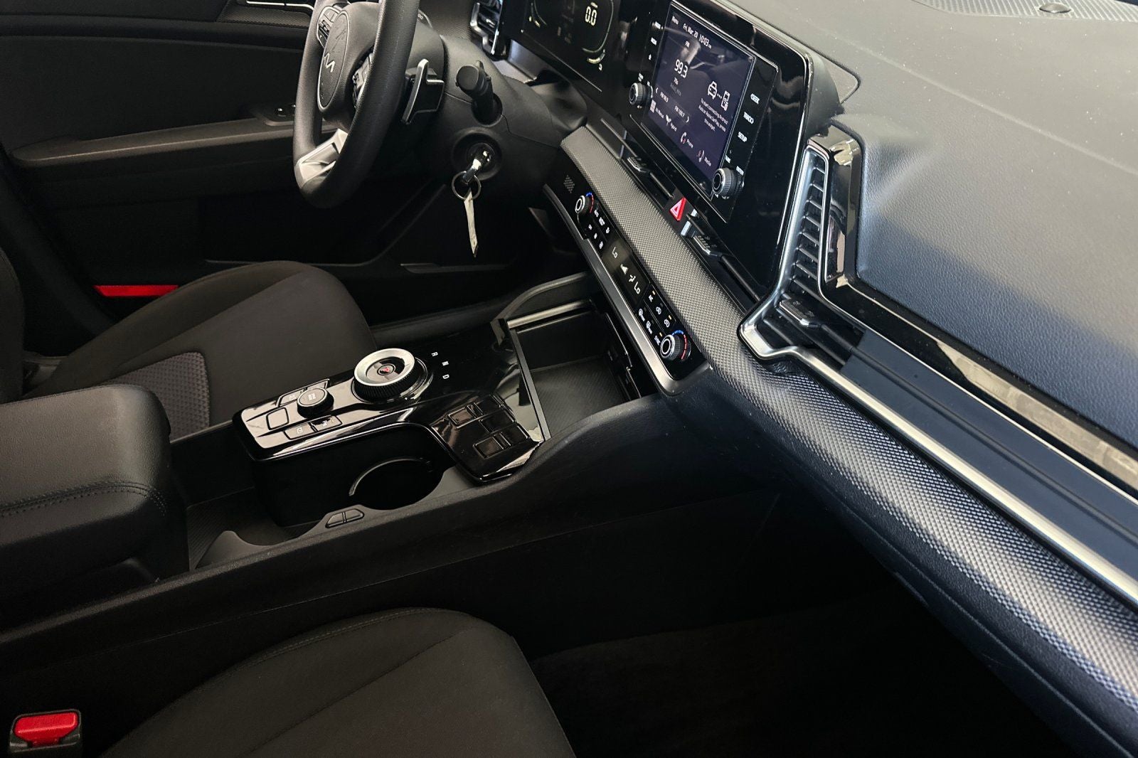 2023 Kia Sportage Hybrid LX