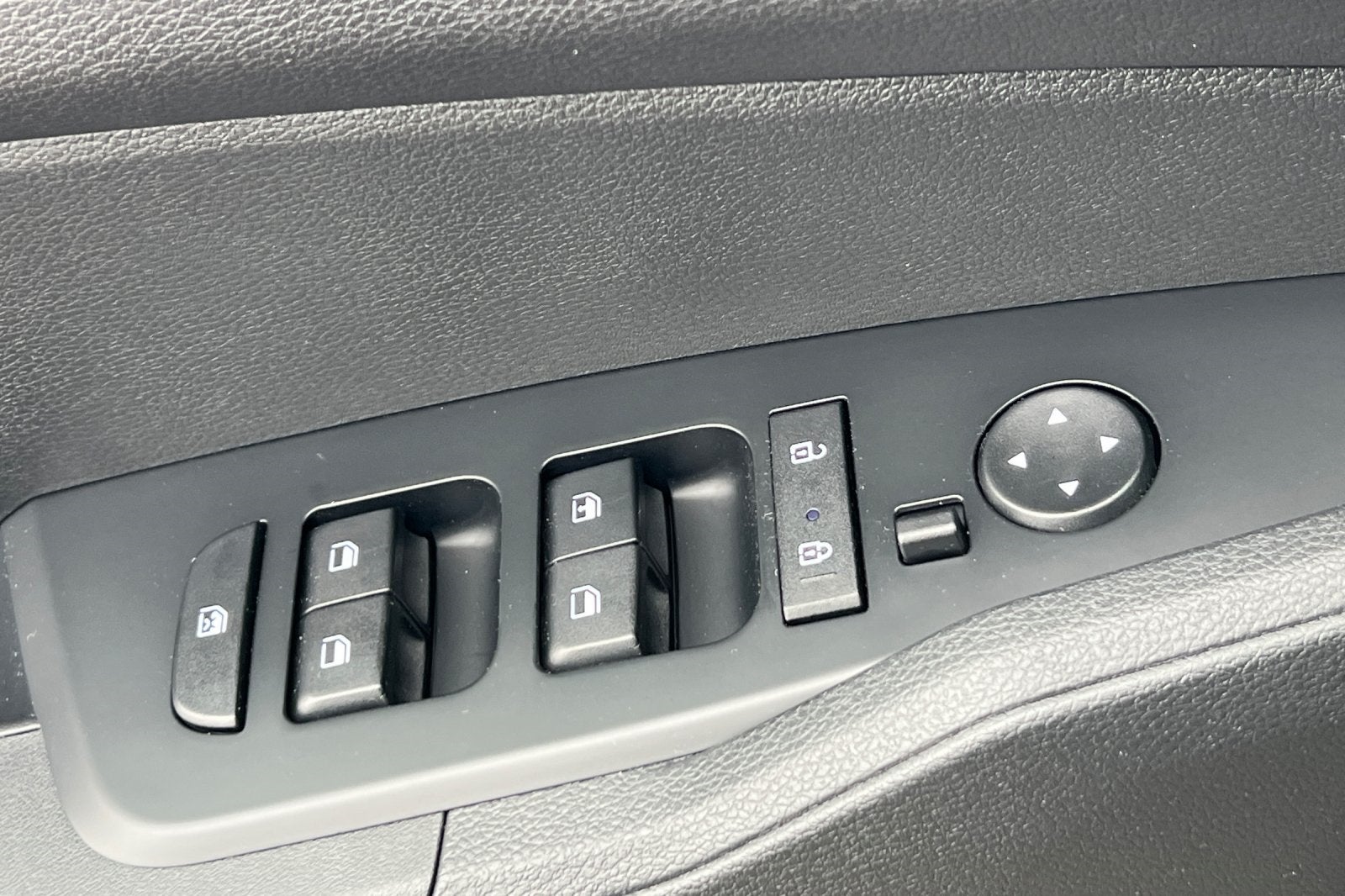 2025 Kia Sportage Hybrid LX