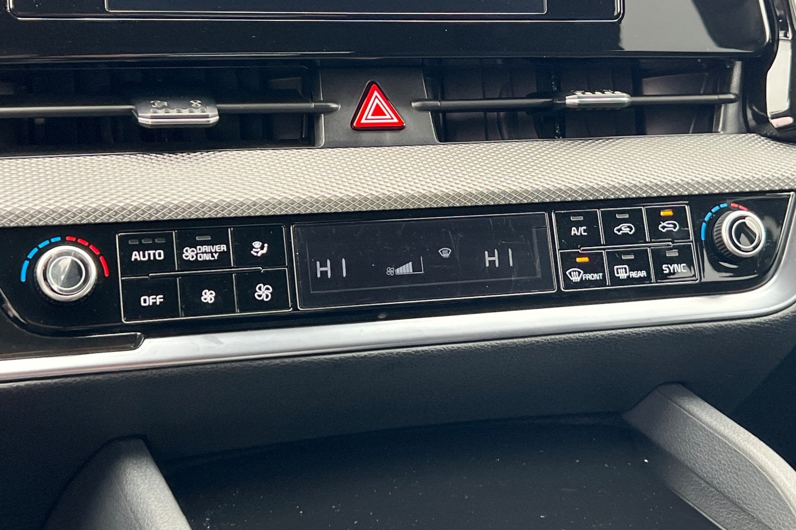 2025 Kia Sportage Hybrid LX