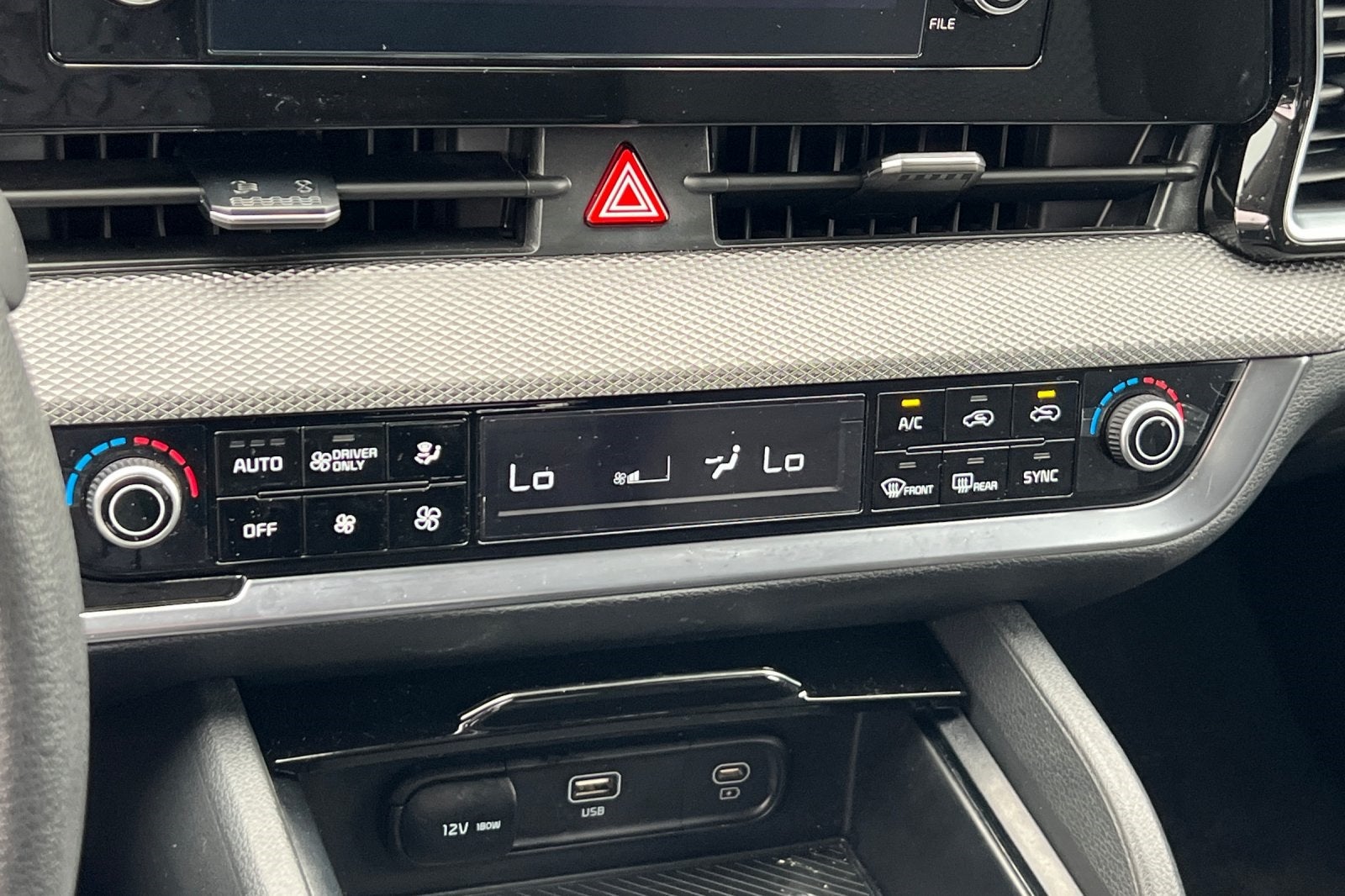 2025 Kia Sportage Hybrid LX