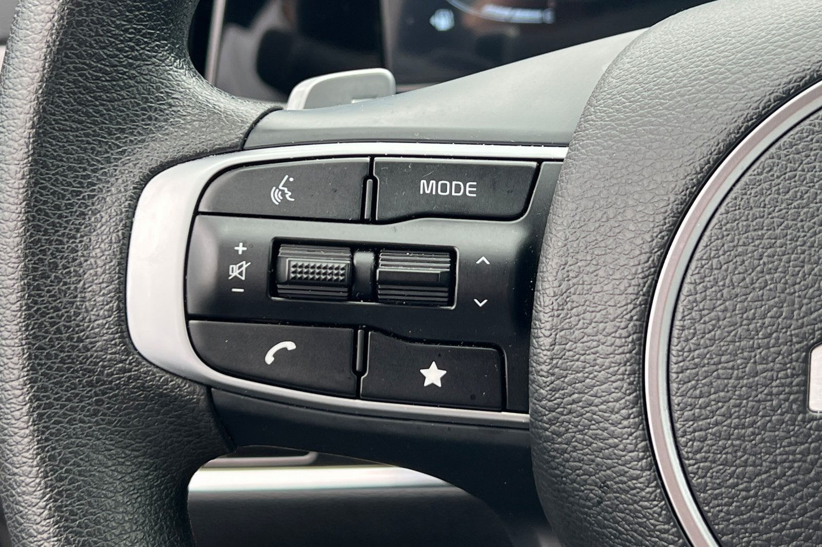 2025 Kia Sportage Hybrid LX