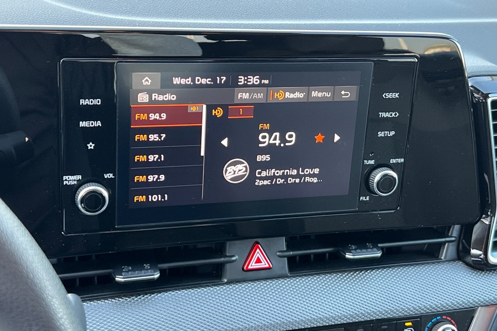 2025 Kia Sportage Hybrid LX