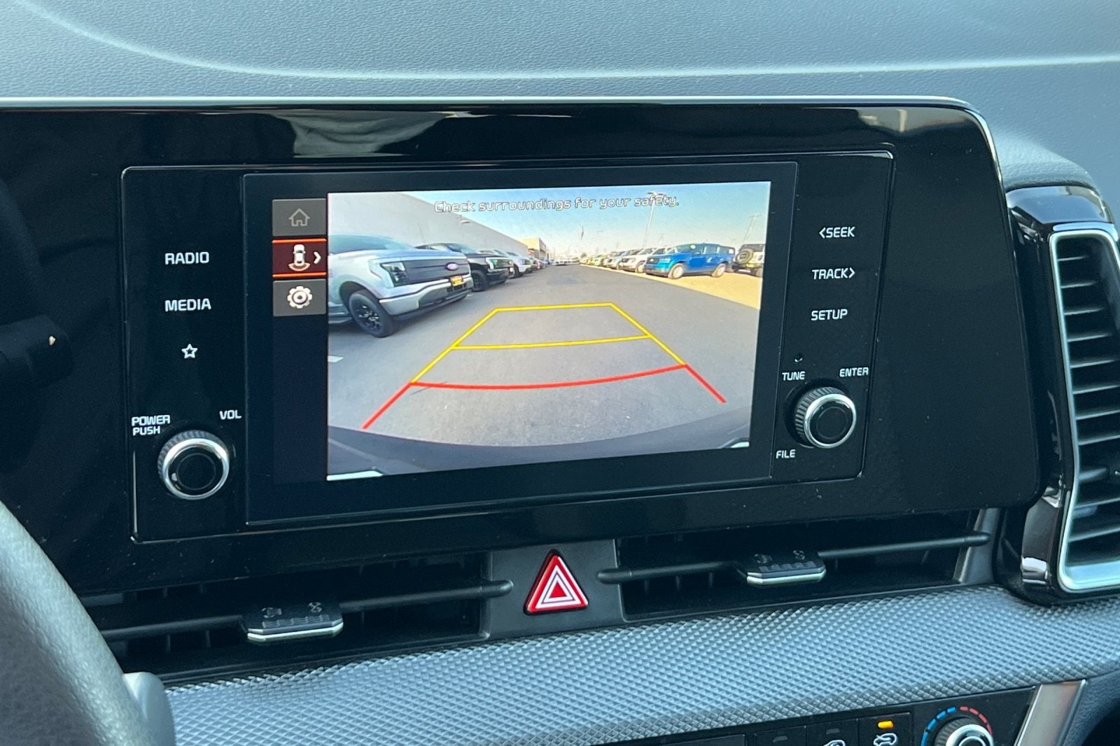 2025 Kia Sportage Hybrid LX