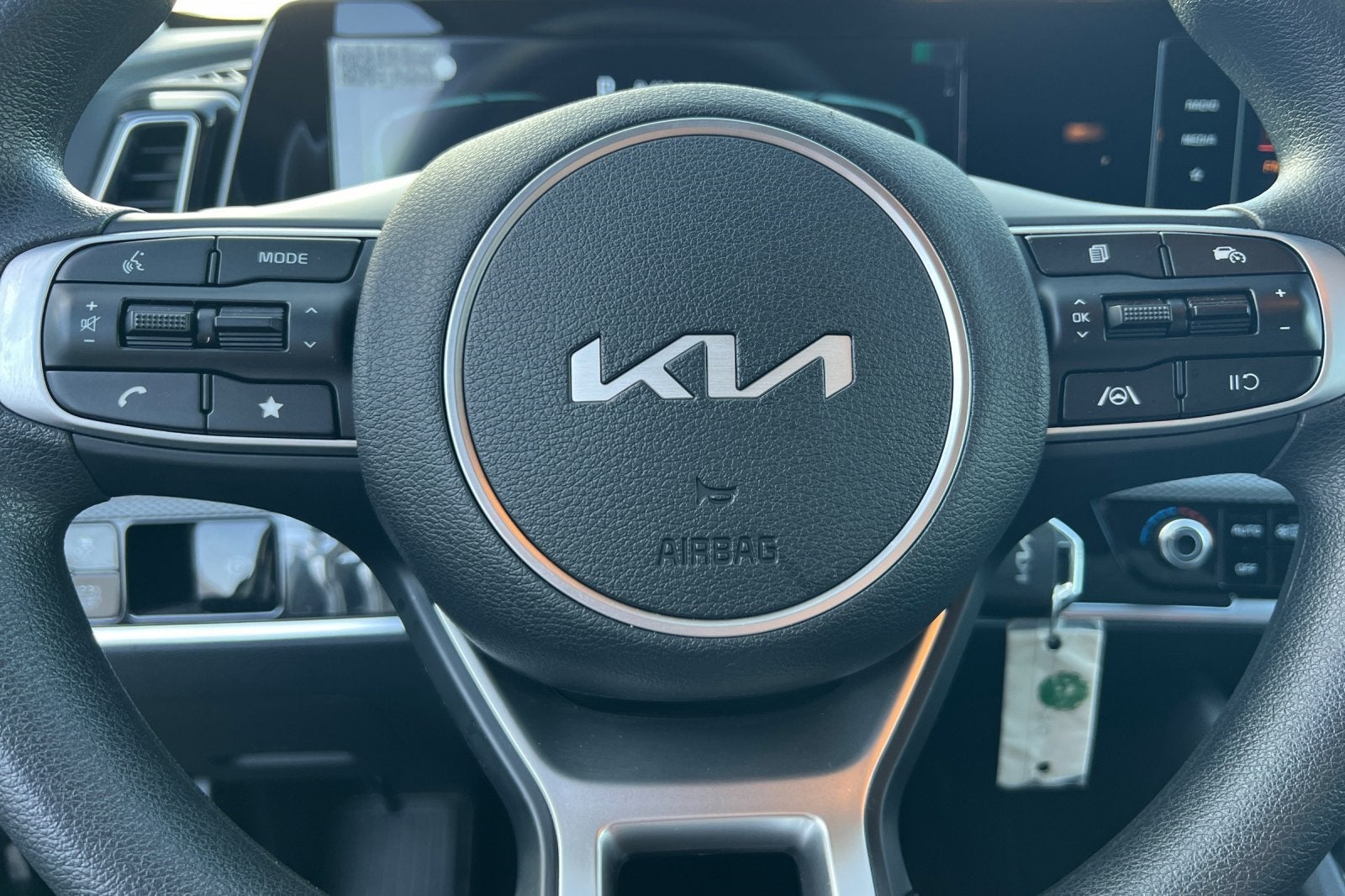 2025 Kia Sportage Hybrid LX