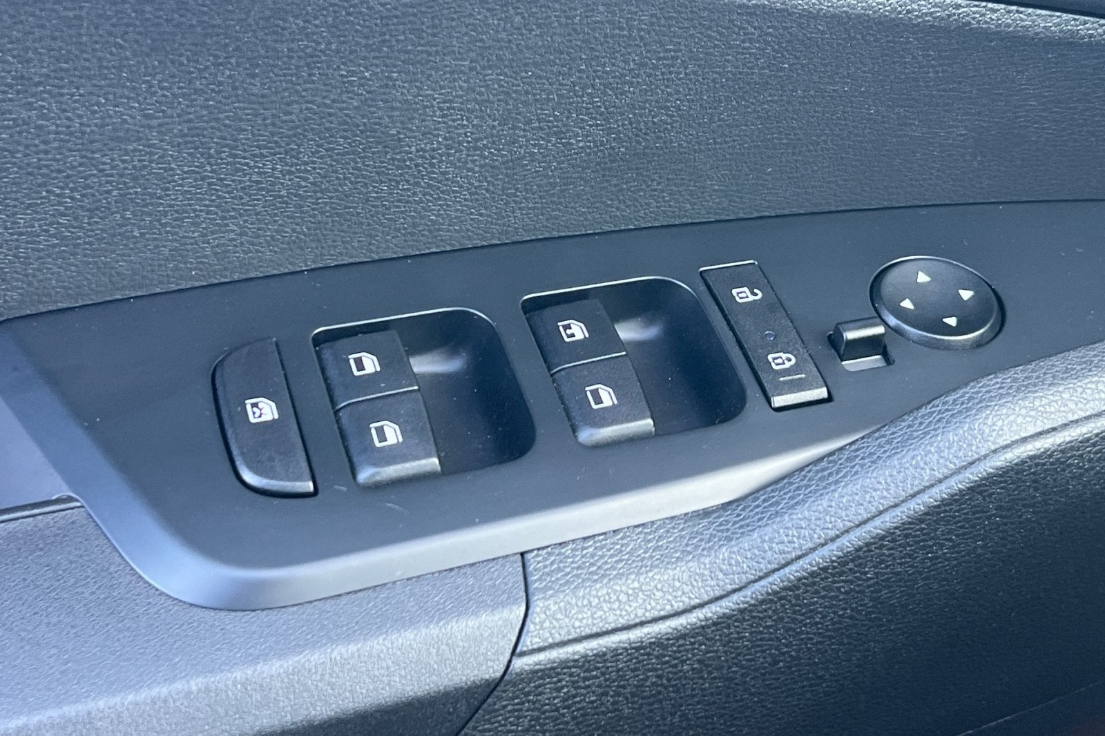 2025 Kia Sportage Hybrid LX