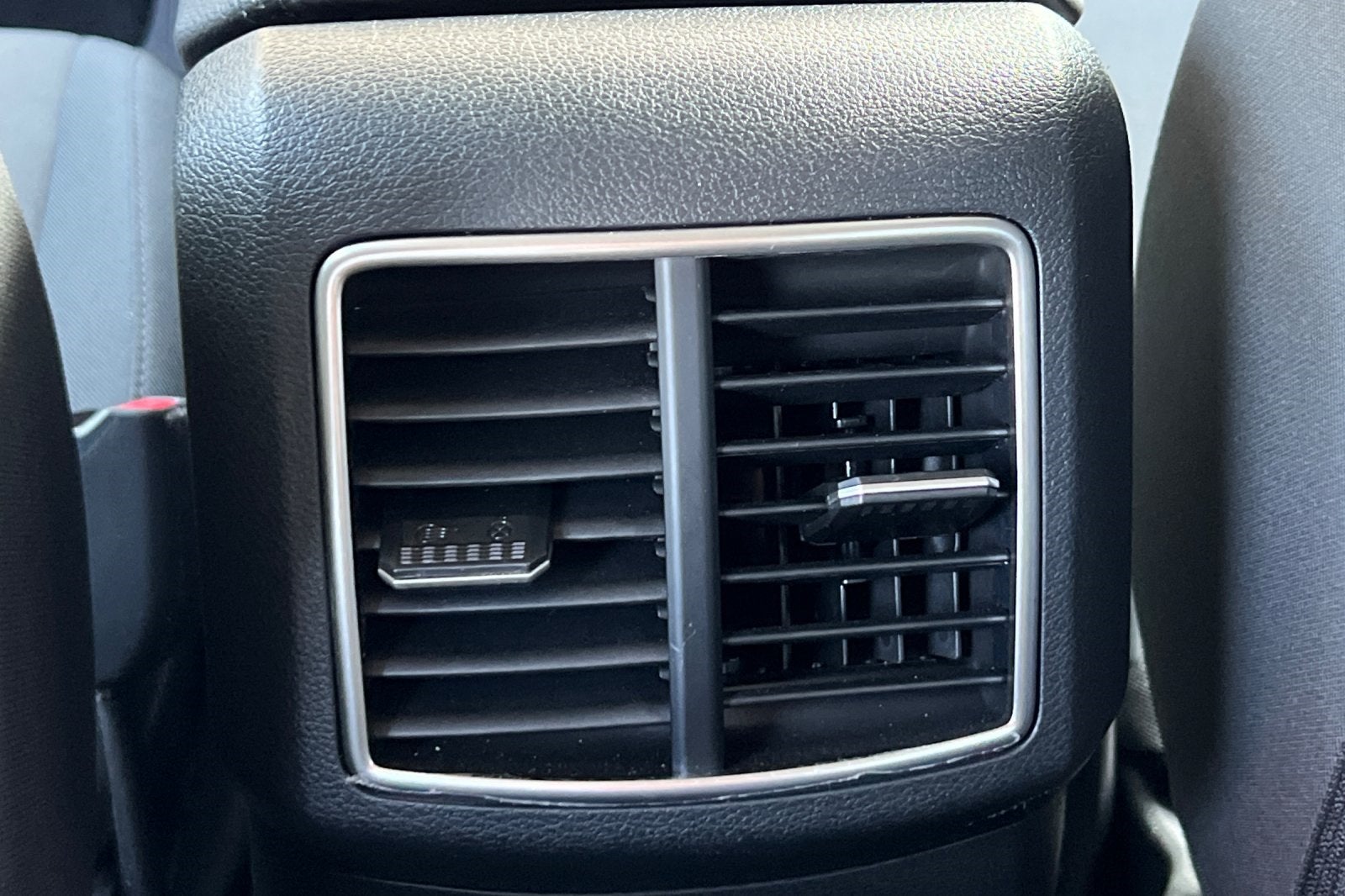 2025 Kia Sportage Hybrid LX