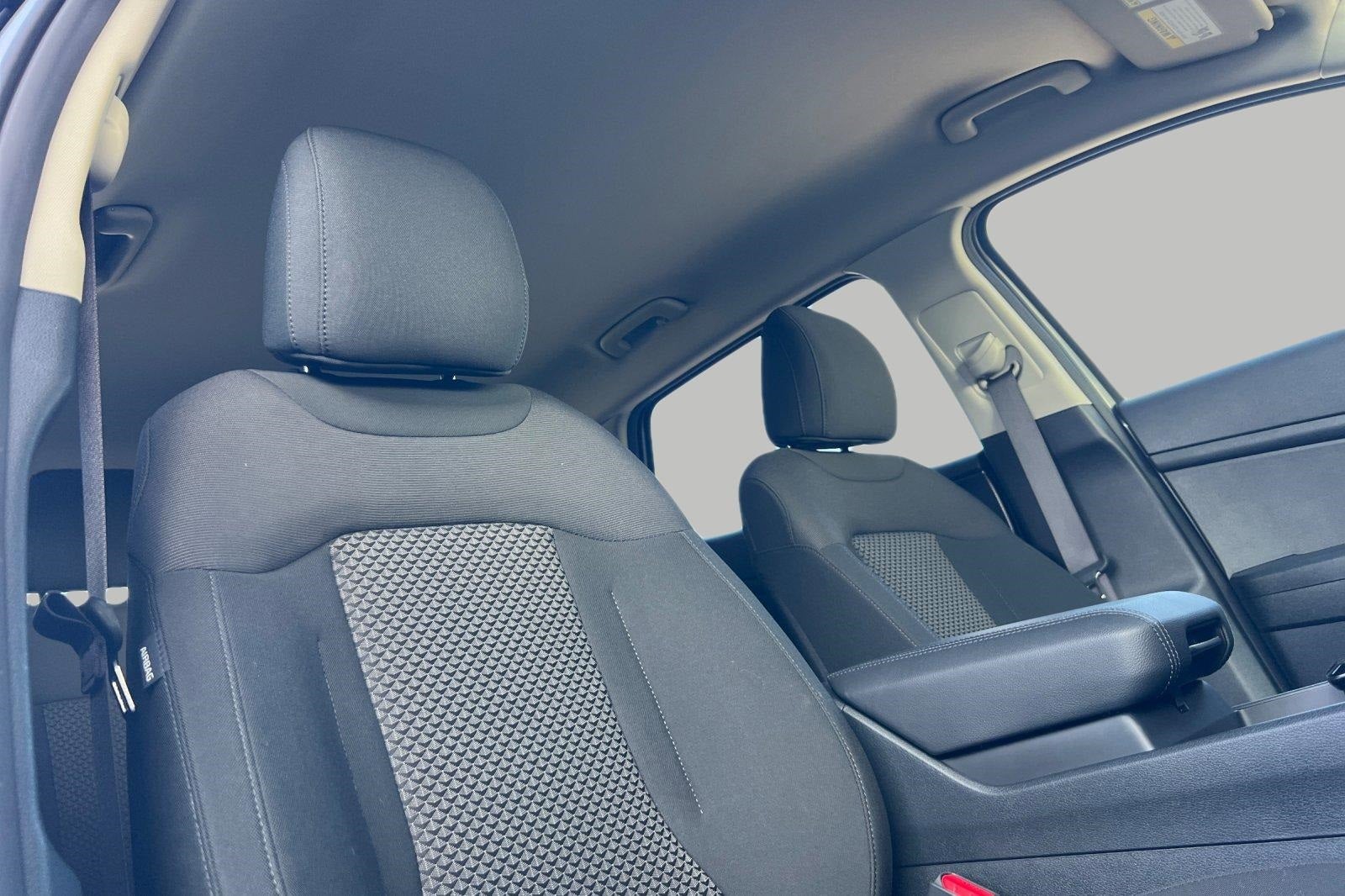 2025 Kia Sportage Hybrid LX