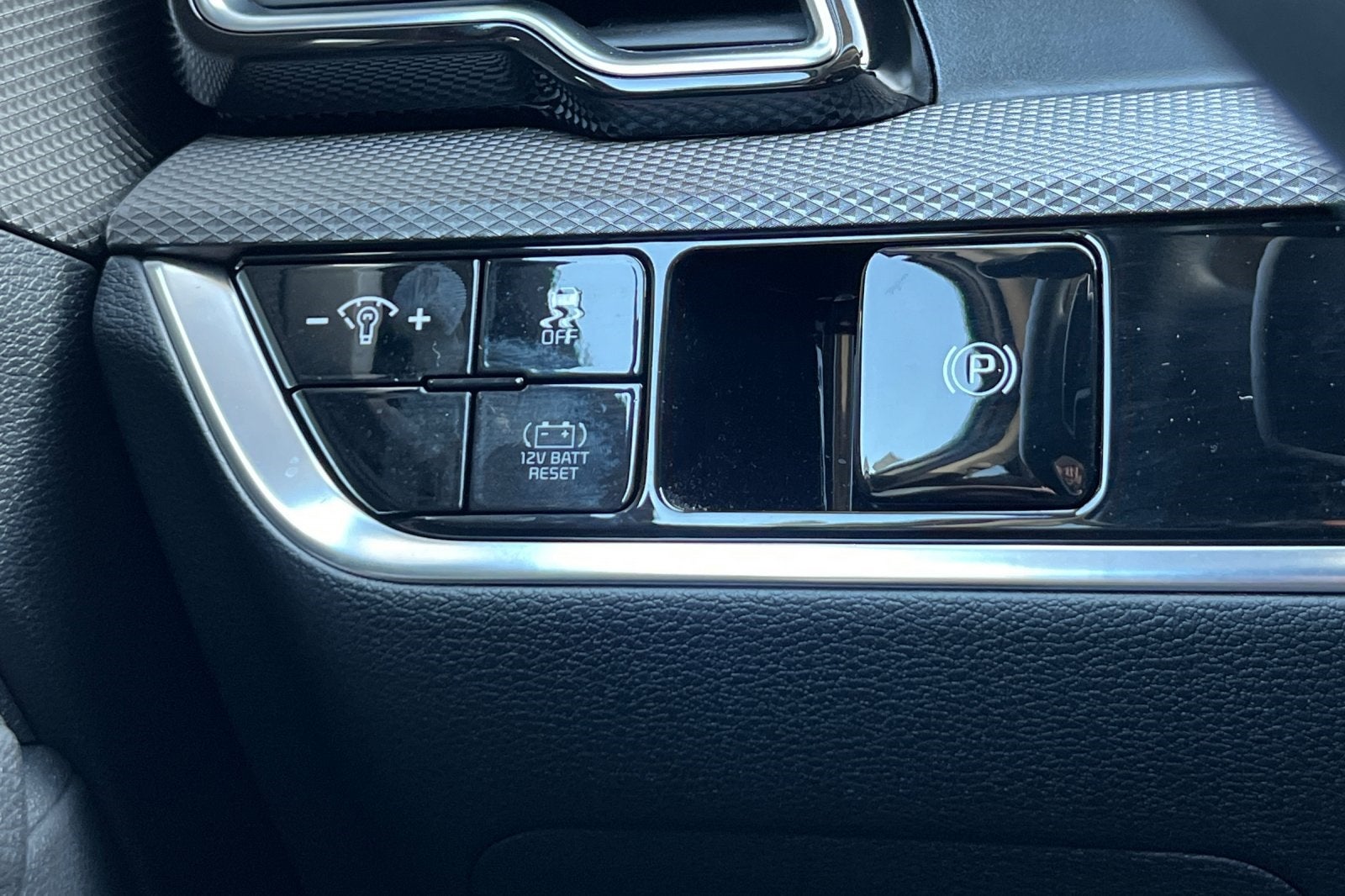 2025 Kia Sportage Hybrid LX