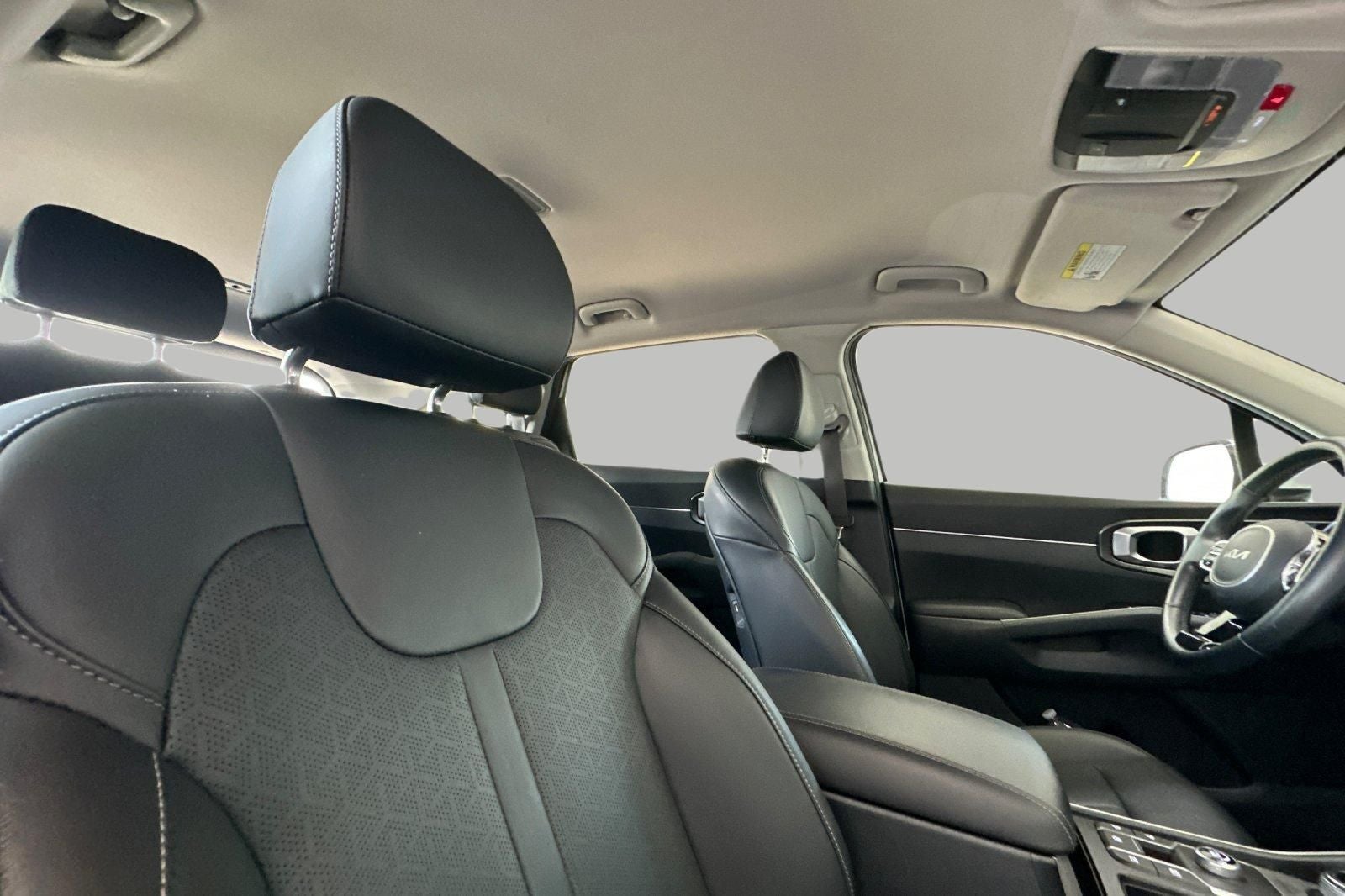 2022 Kia Sorento Hybrid S