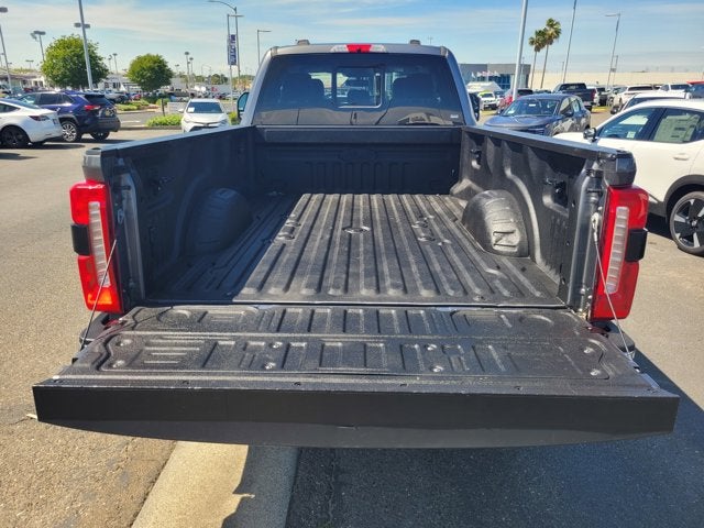 2023 Ford Super Duty F-350 SRW Pickup LARIAT