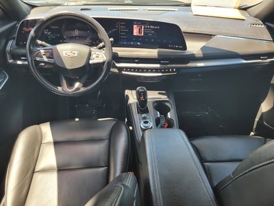 2024 Cadillac XT4 FWD Premium Luxury