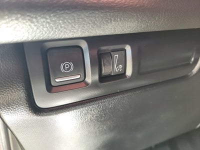2024 Cadillac XT4 FWD Premium Luxury