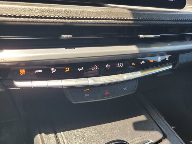 2024 Cadillac XT4 FWD Premium Luxury