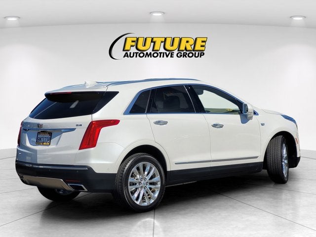2017 Cadillac XT5 Platinum AWD