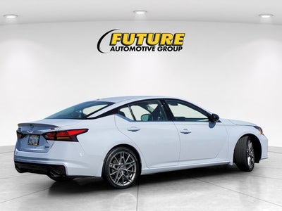 2024 Nissan Altima 2.0 SR